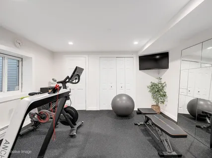 $1,100,000 | 452 South Harvard Avenue, Villa Park, IL 60181