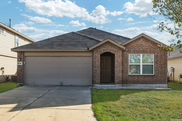 $2,050 | 8810 Double Oak, San Antonio, TX 78254