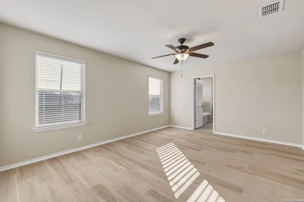 $2,050 | 8810 Double Oak, San Antonio, TX 78254