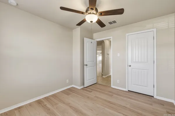 $2,050 | 8810 Double Oak, San Antonio, TX 78254