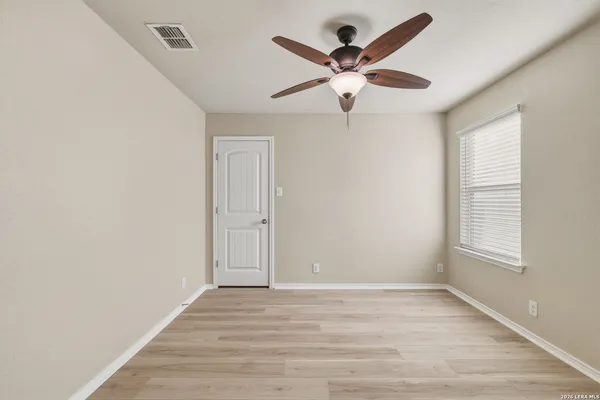 $2,050 | 8810 Double Oak, San Antonio, TX 78254