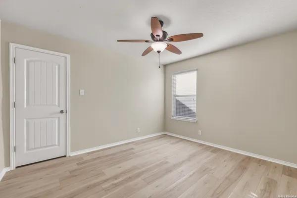 $2,050 | 8810 Double Oak, San Antonio, TX 78254