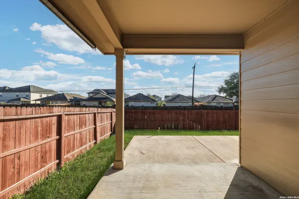 $2,050 | 8810 Double Oak, San Antonio, TX 78254