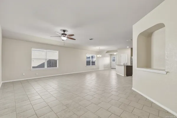 $2,050 | 8810 Double Oak, San Antonio, TX 78254