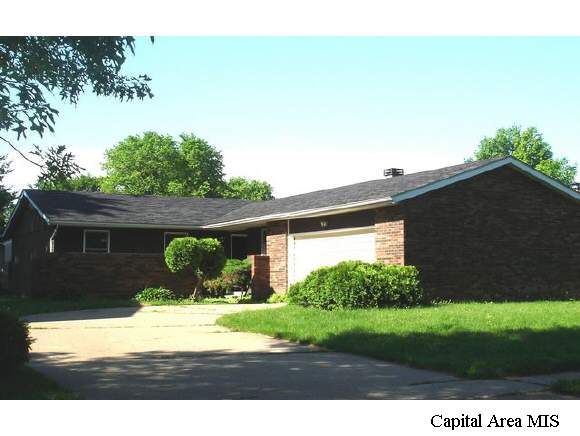 2636 Sarona Road Springfield, IL 62704 - Photo 1 of 9