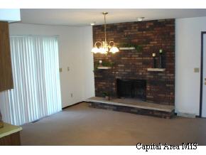 2636 Sarona Road Springfield, IL 62704 - Photo 2 of 9