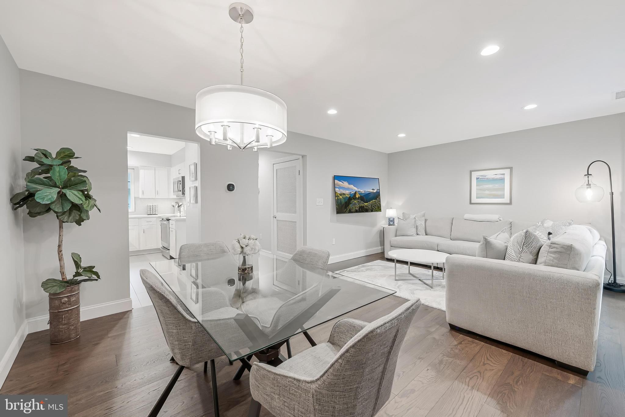 1775 Wainwright Drive Reston, VA 20190 - Photo 10 of 44 Dining Area