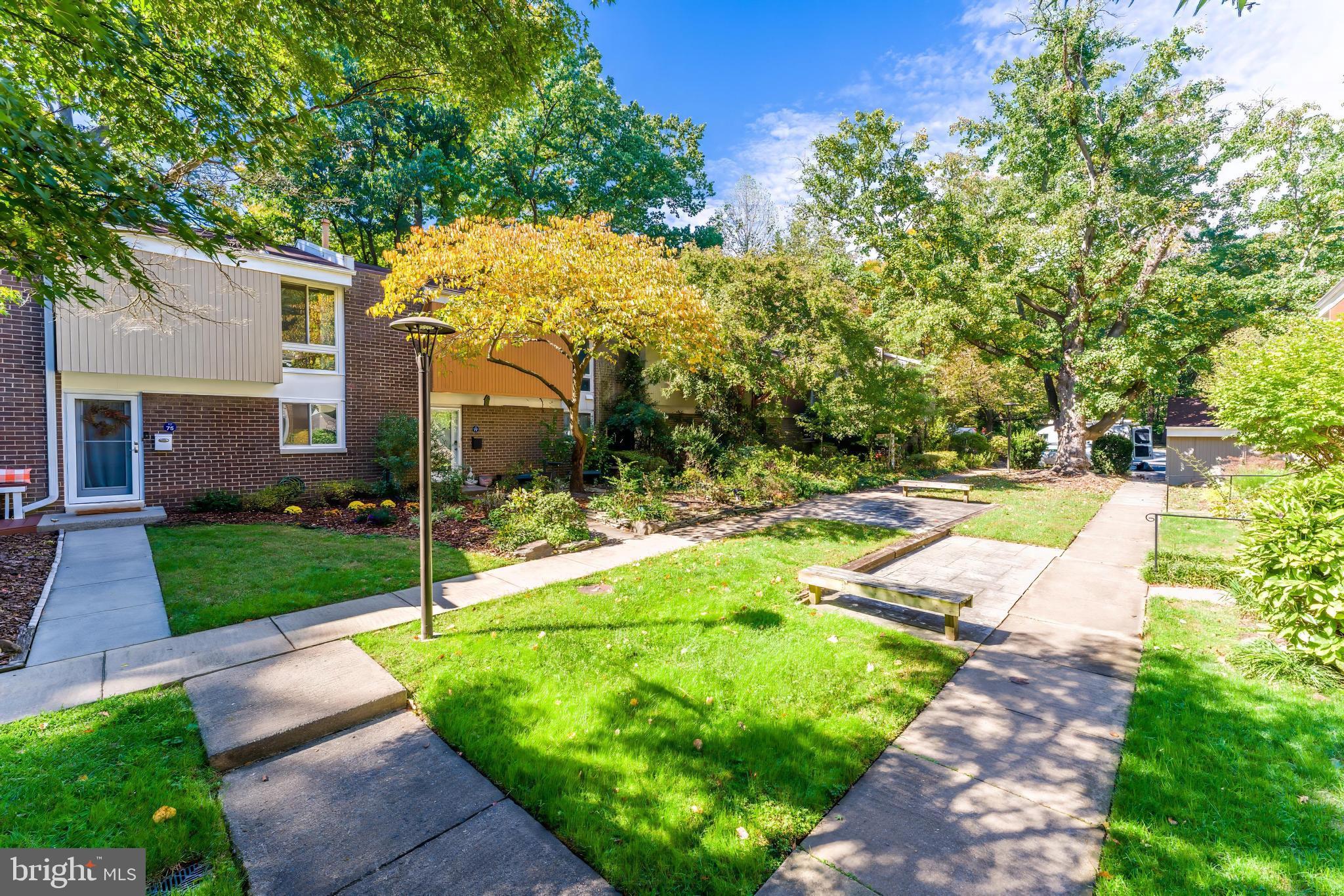1775 Wainwright Drive Reston, VA 20190 - Photo 3 of 44 Welcoming Cluster Courtyard