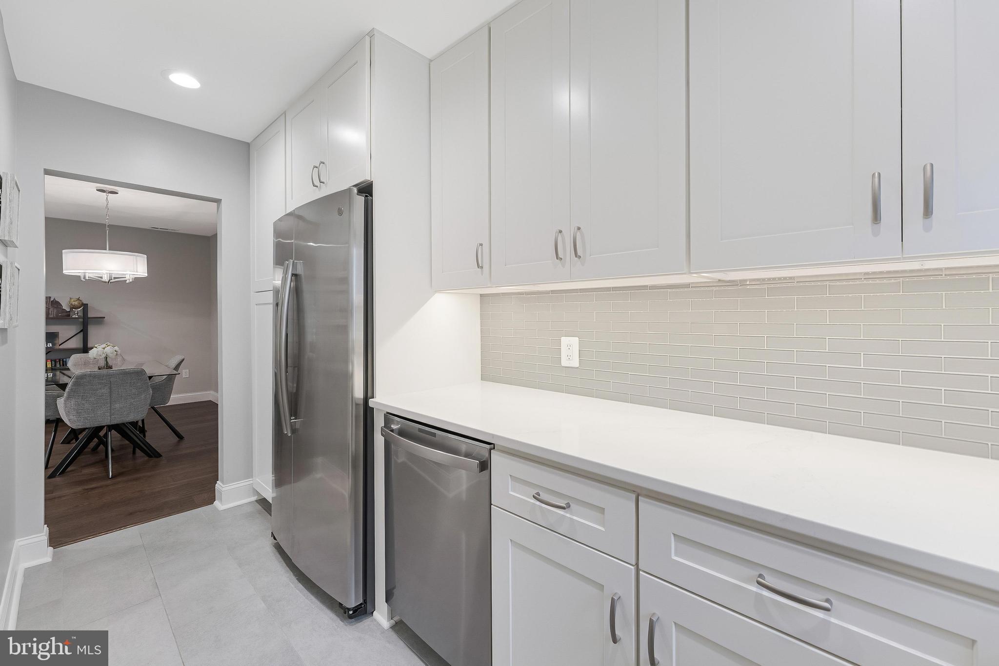1775 Wainwright Drive Reston, VA 20190 - Photo 6 of 44 A cooks dream kitchen