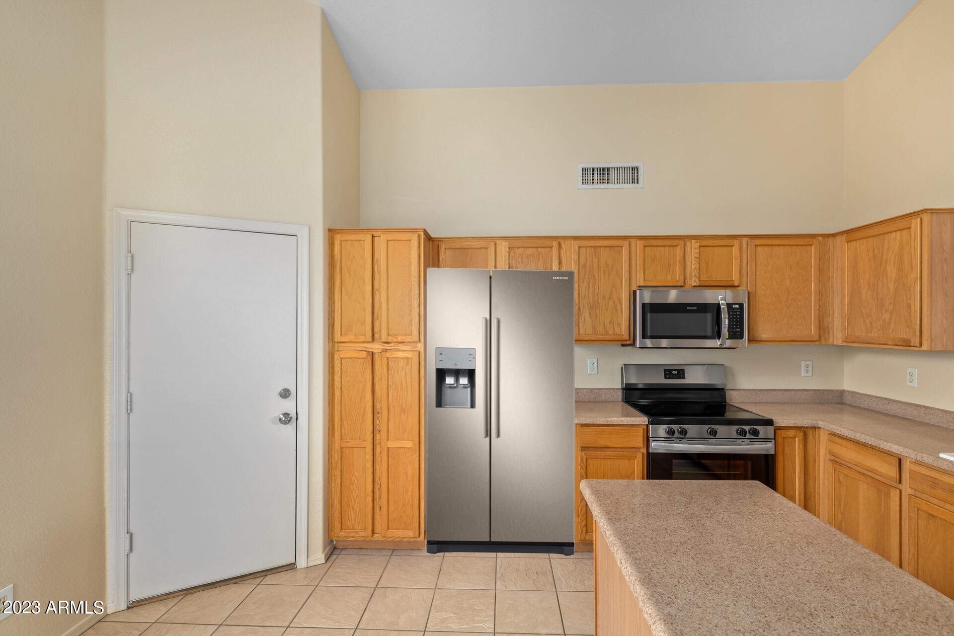 13355 West Boca Raton Road Surprise, AZ 85379 - Photo 10 of 22 Kitchen III