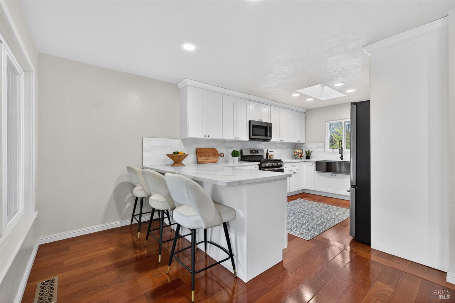 4933 Hansen Drive Santa Rosa, CA 95409 - Photo 16 of 58