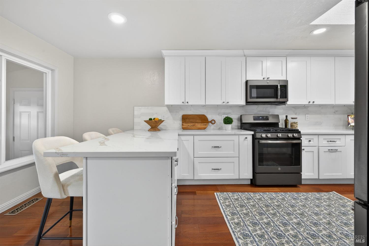 4933 Hansen Drive Santa Rosa, CA 95409 - Photo 18 of 58