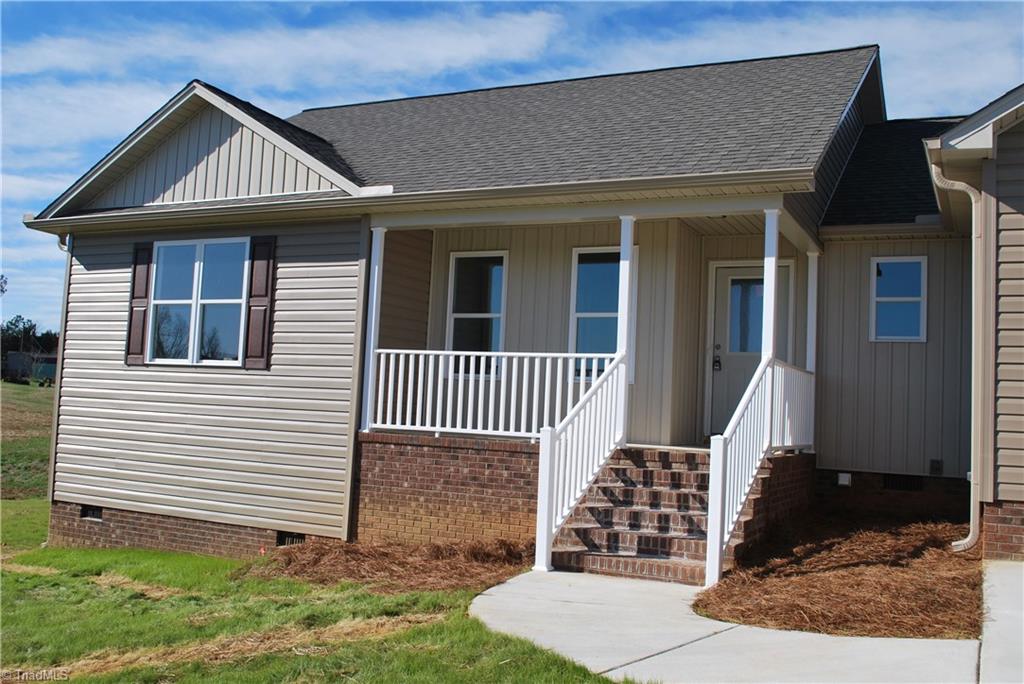 351 Longdale Road Graham, NC 27253 - Photo 2 of 27 Gallery Image 2