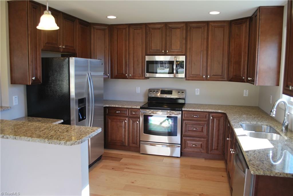 351 Longdale Road Graham, NC 27253 - Photo 6 of 27 Gallery Image 6