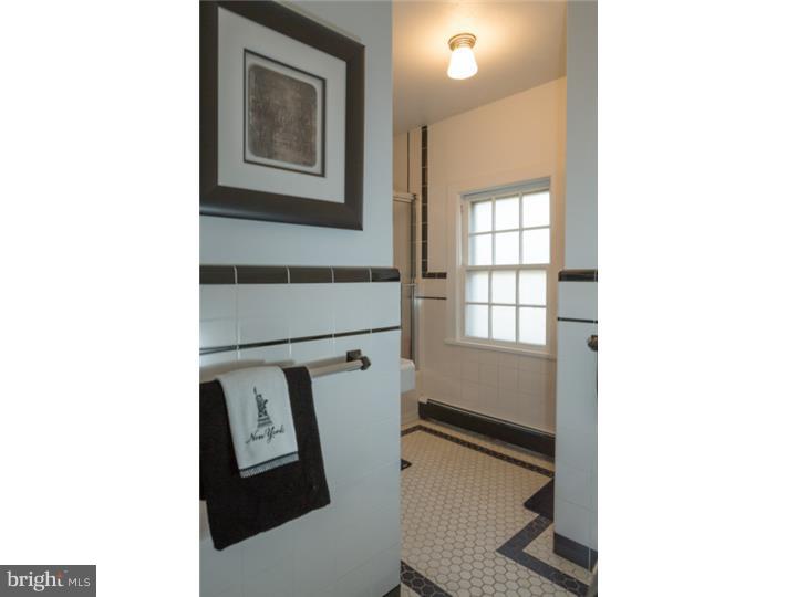 2710 River Road New Hope, PA 18938 - Photo 18 of 25 Bathroom