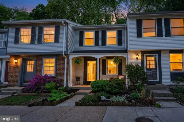 $530,000 | 8014 Grandview Court, Springfield, VA 22153