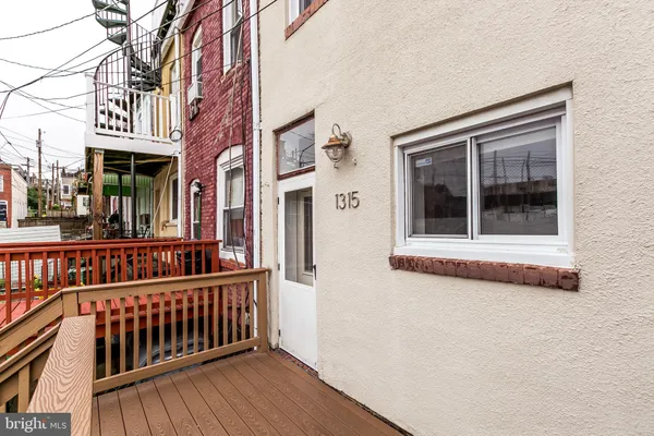 $2,400 | 1315 Webster Street, Baltimore, MD 21230