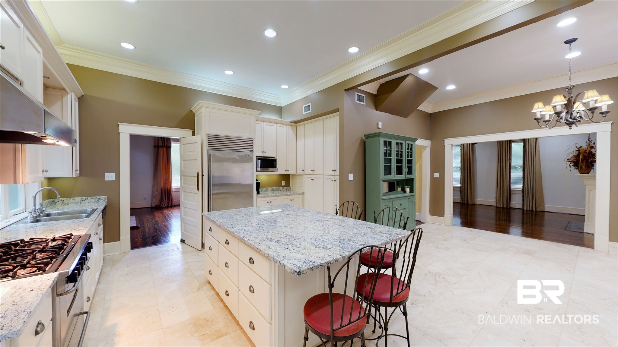 1955 Spring Hill Avenue Mobile, AL 36607 - Photo 16 of 43