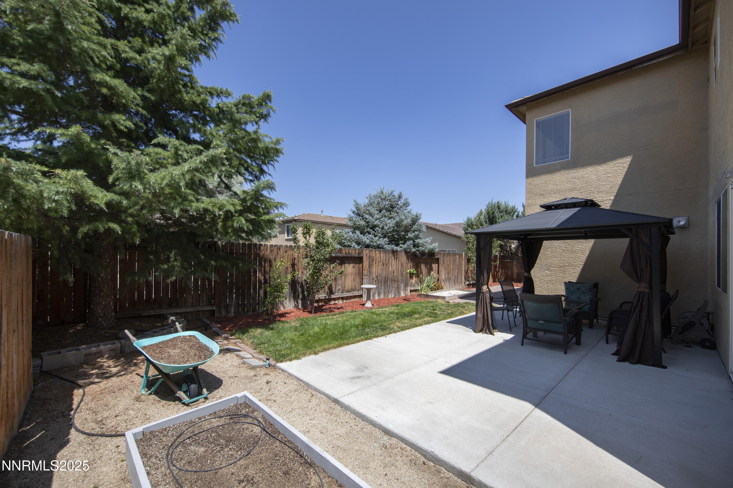 10509 Yuba Court Reno, NV 89521 - Photo 19 of 52 Yuba10509-056