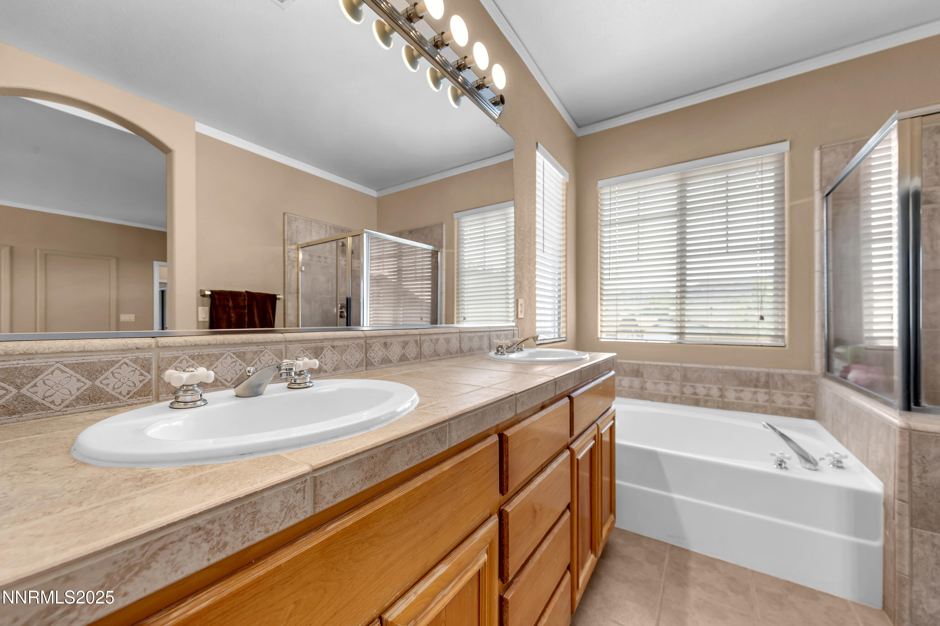 10509 Yuba Court Reno, NV 89521 - Photo 36 of 52 Yuba10509-027