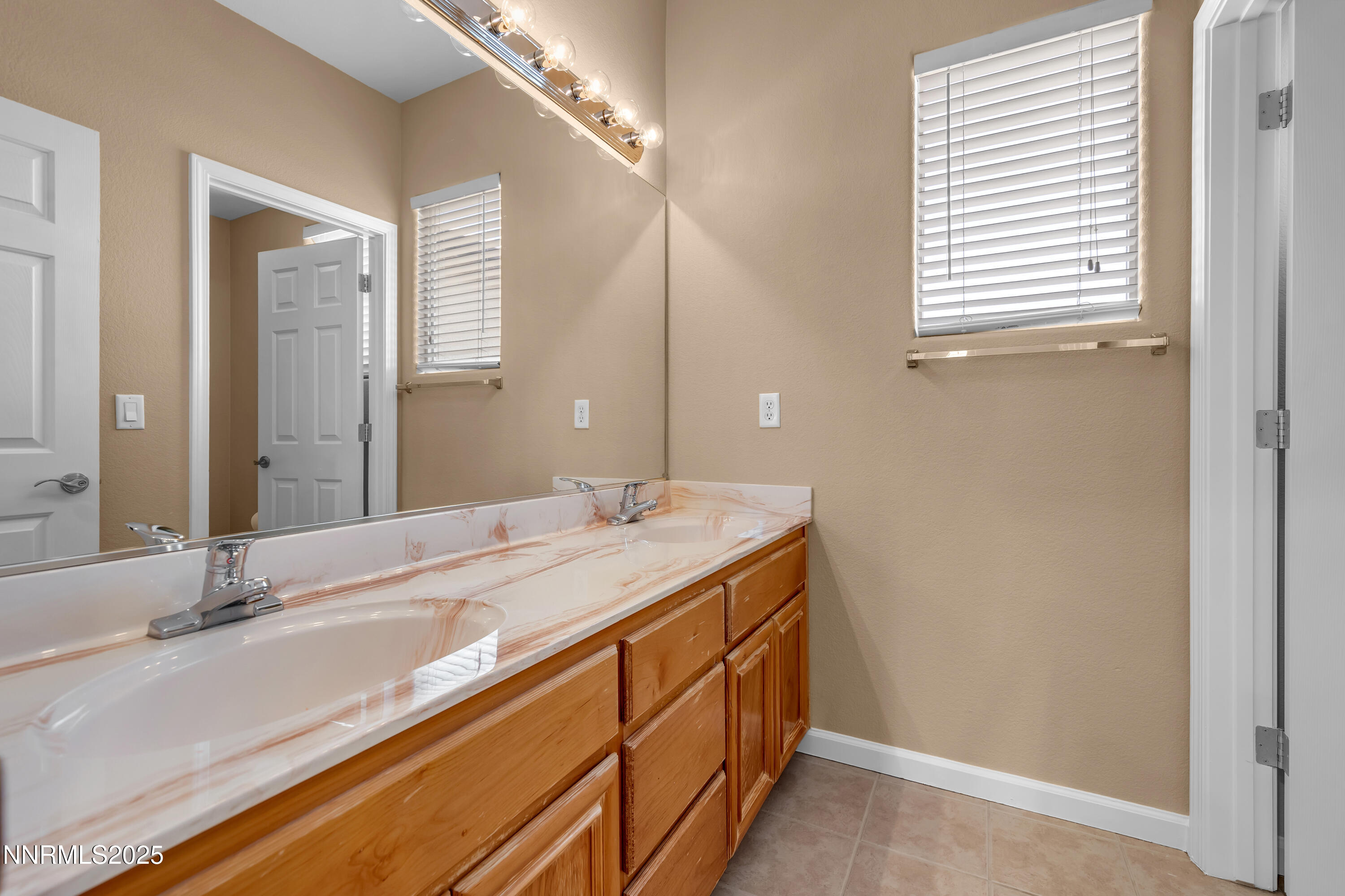 10509 Yuba Court Reno, NV 89521 - Photo 46 of 52 Yuba10509-034