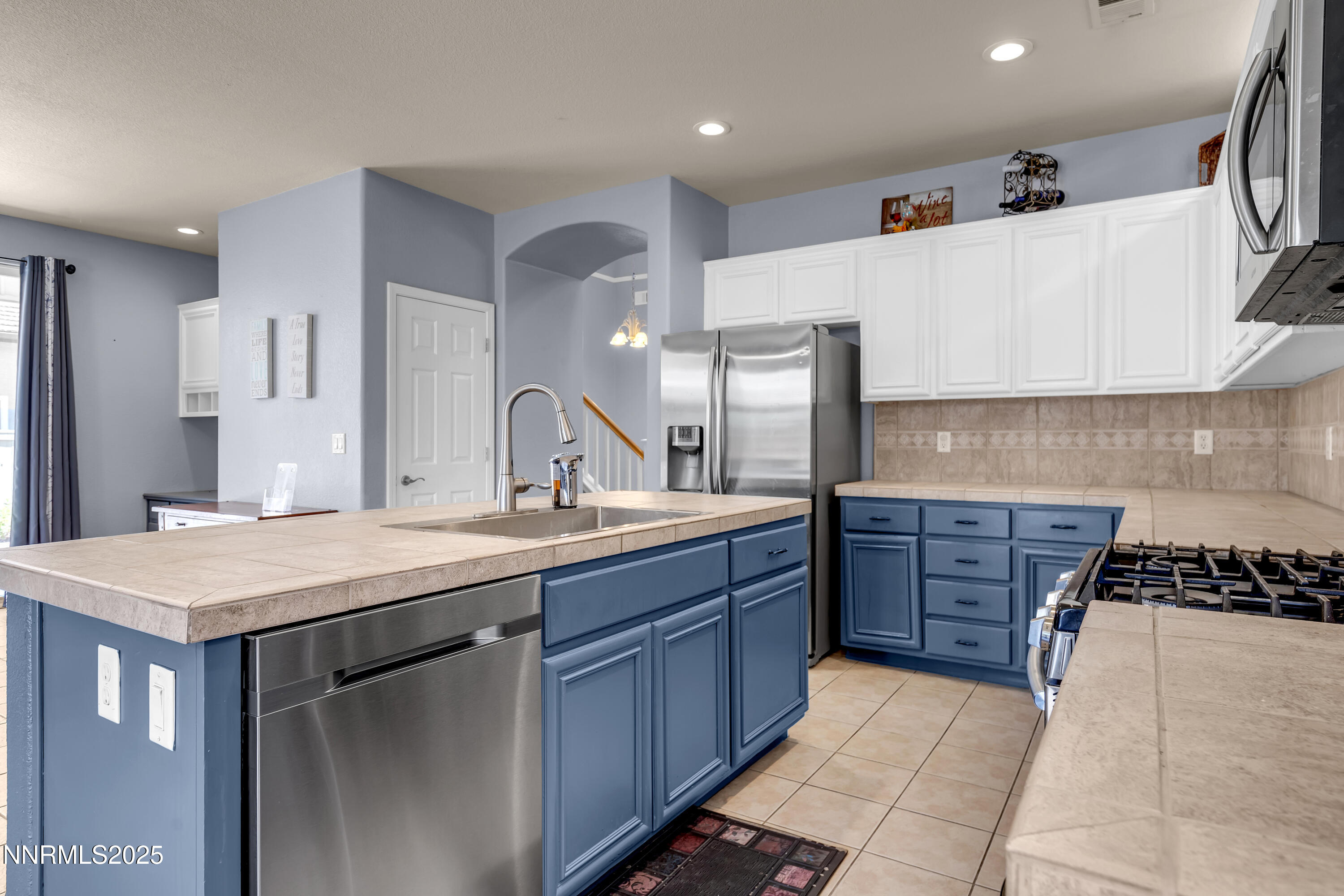 10509 Yuba Court Reno, NV 89521 - Photo 7 of 52 Yuba10509-013