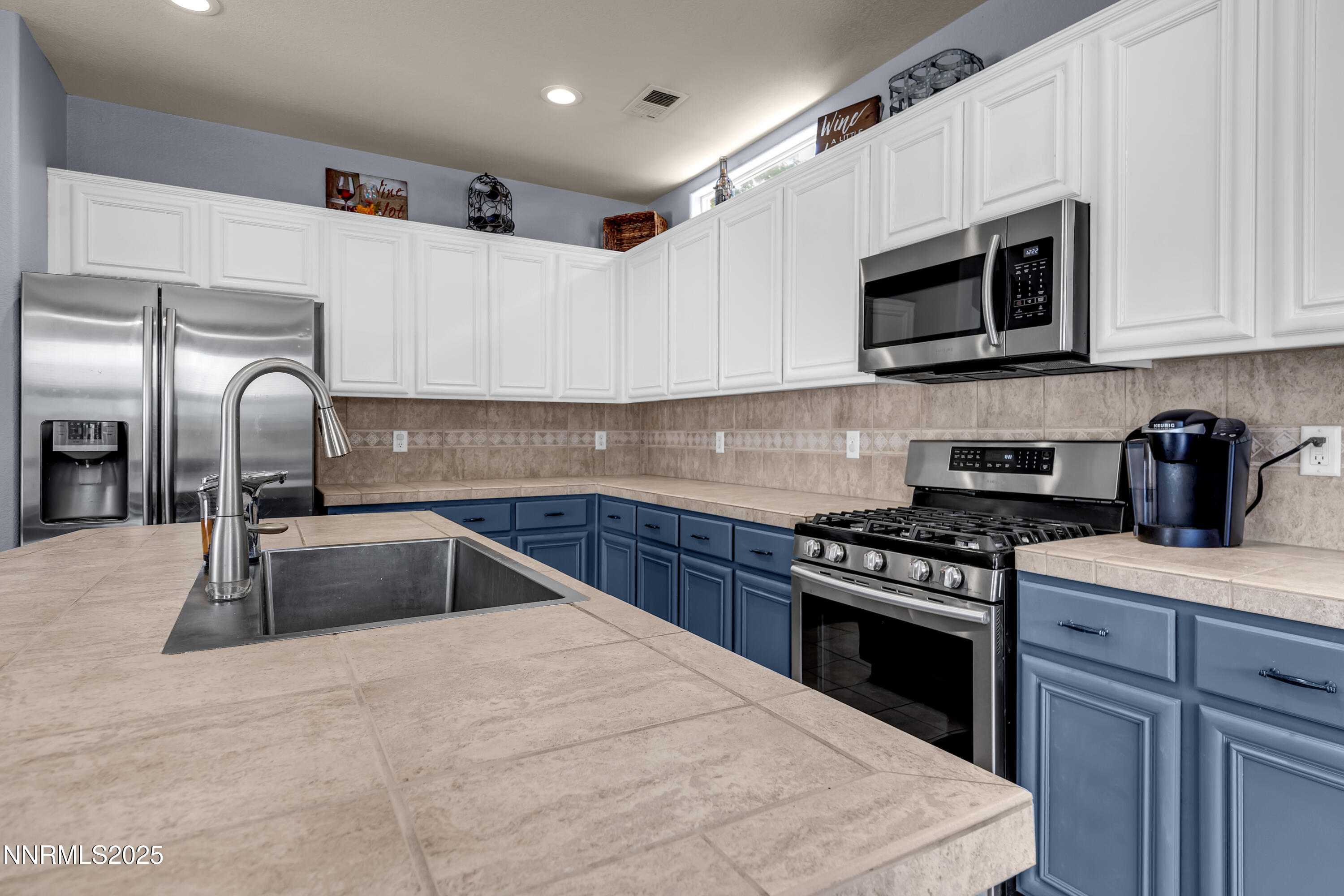 10509 Yuba Court Reno, NV 89521 - Photo 8 of 52 Yuba10509-014