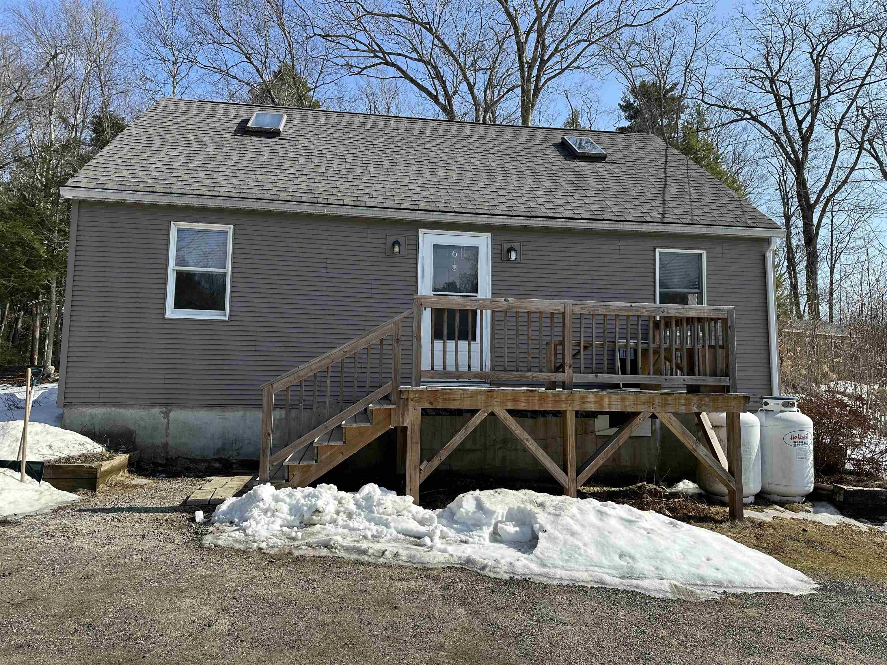6 Mark Street Jaffrey, NH 03452 - Photo 2 of 12
