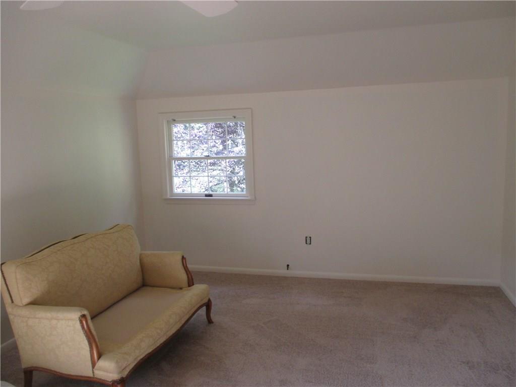 278 Sleepy Hollow Road Pittsburgh, PA 15228 - Photo 17 of 23 Large amster bedroom with bath andwalk in closet and great ceiling height