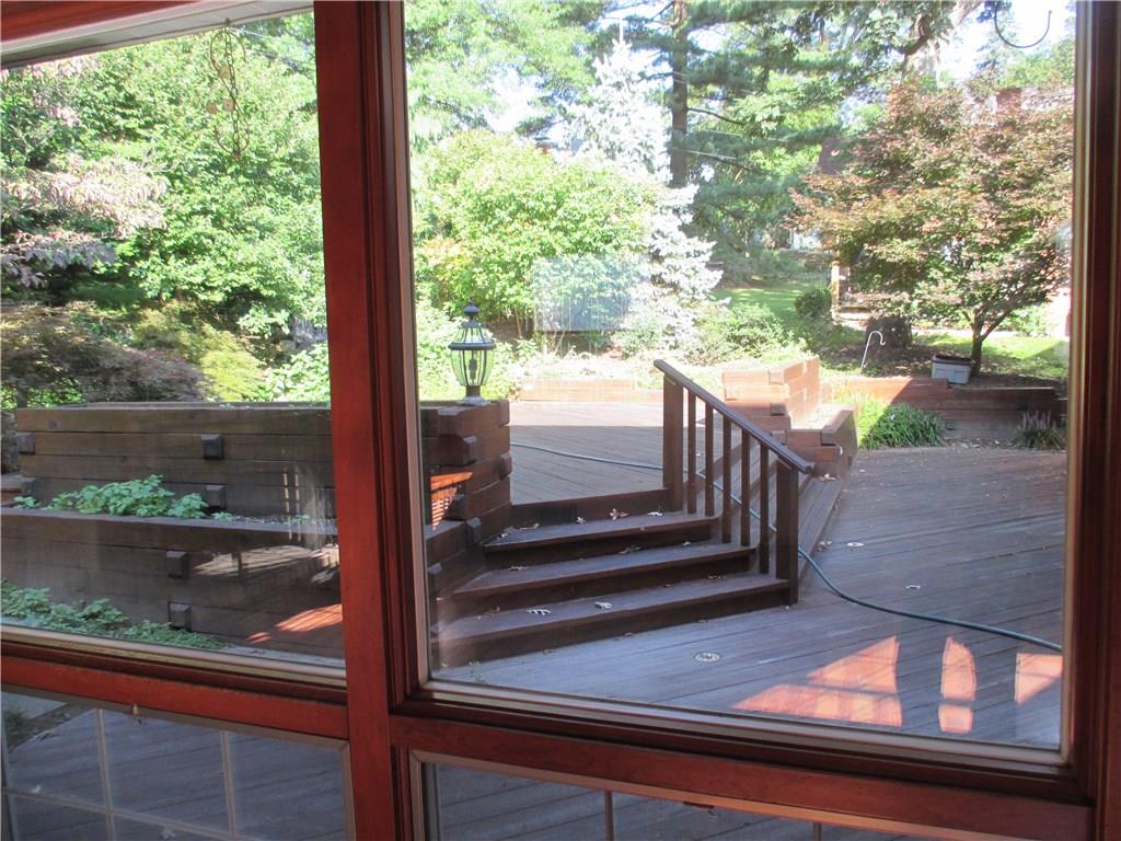 278 Sleepy Hollow Road Pittsburgh, PA 15228 - Photo 8 of 23 Gallery Image 8