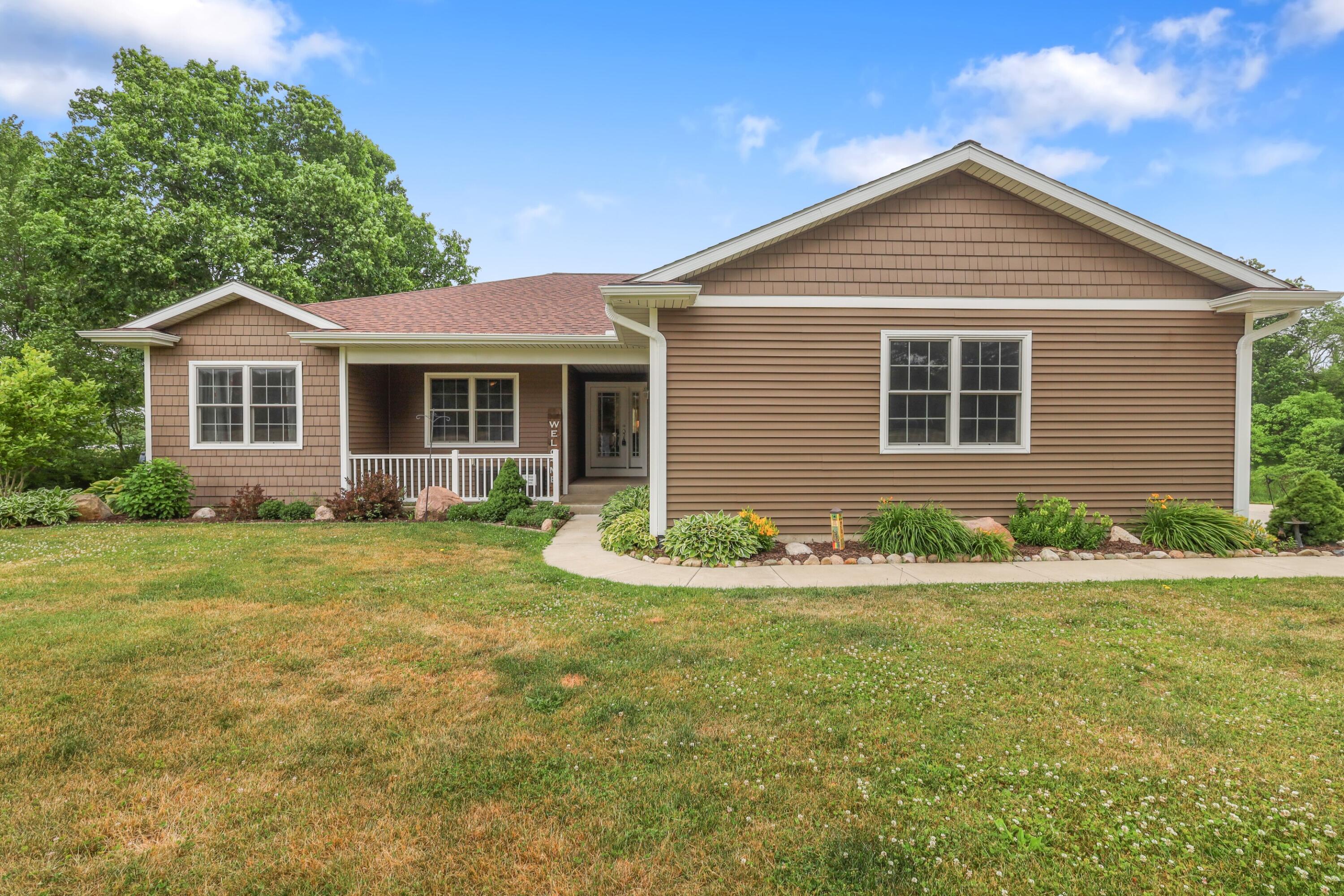 10426 Dutch Settlement Road Marcellus, MI 49067 - Photo 1 of 67 IMG_8094