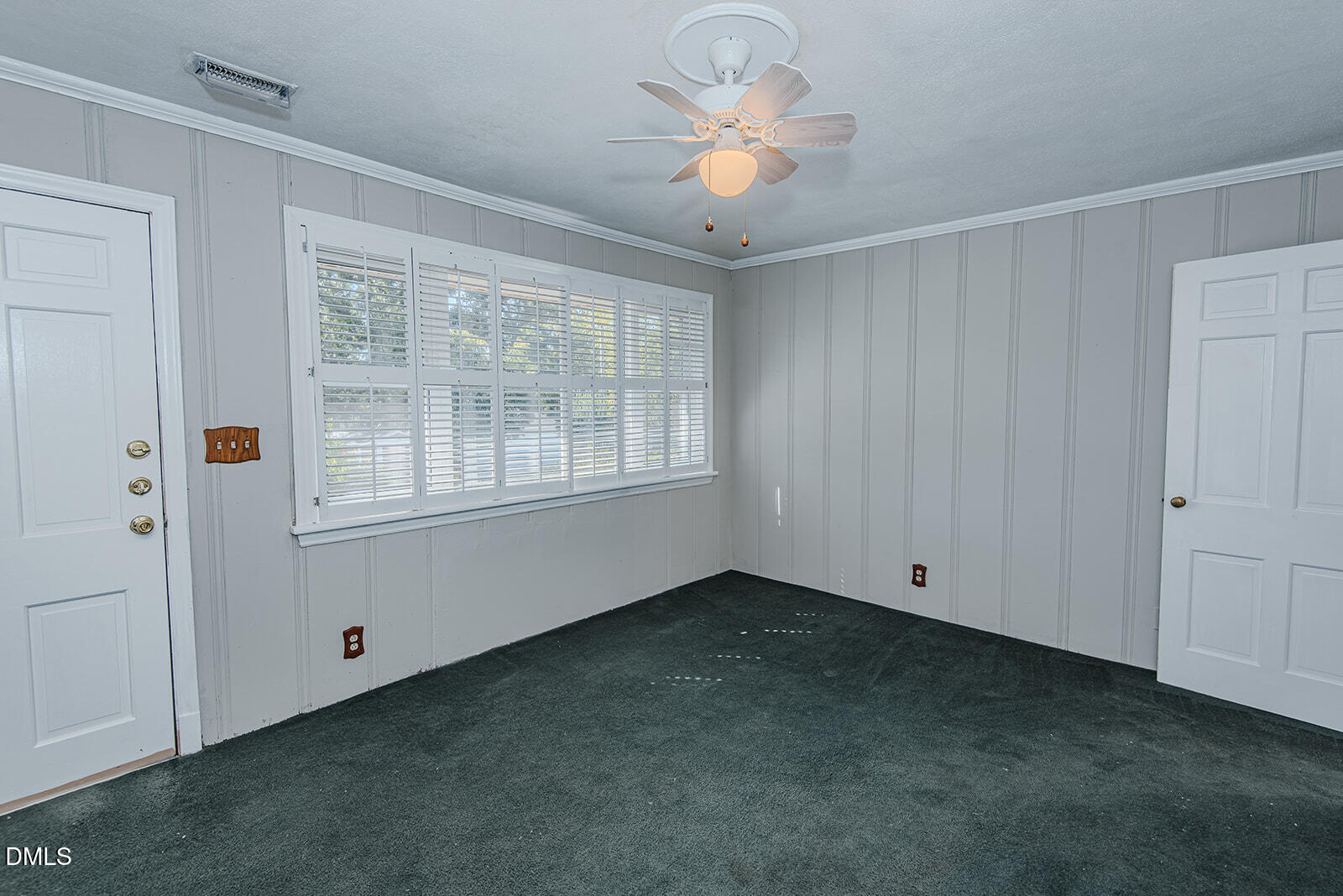408 Ward Street Graham, NC 27253 - Photo 5 of 21 a view of an empty room with a window
