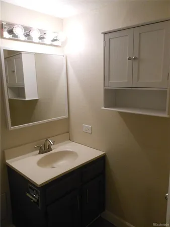 $1,500 | 1350 Josephine Street, Unit 103, Denver, CO 80206