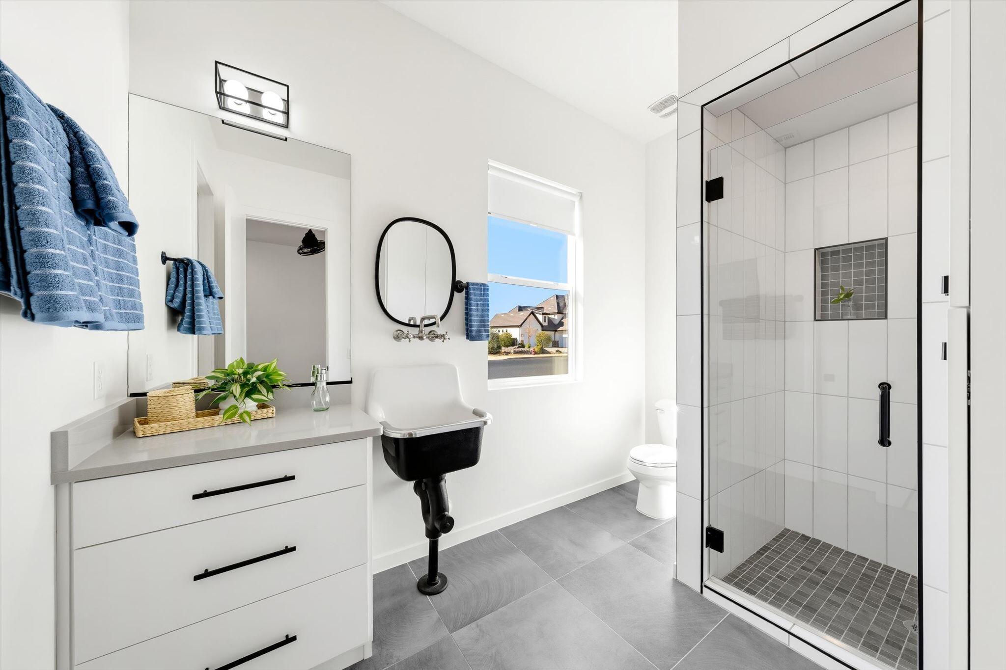 4103 South Little Valley Road St. George, UT 84790 - Photo 13 of 105 Bathroom 2