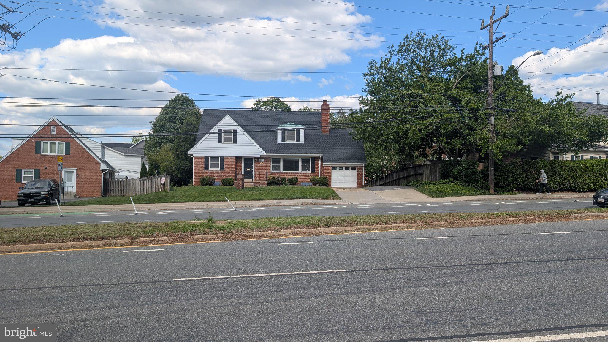 9207 Old Georgetown Road Bethesda, MD 20814 - Photo 5 of 9 Gallery Image 5