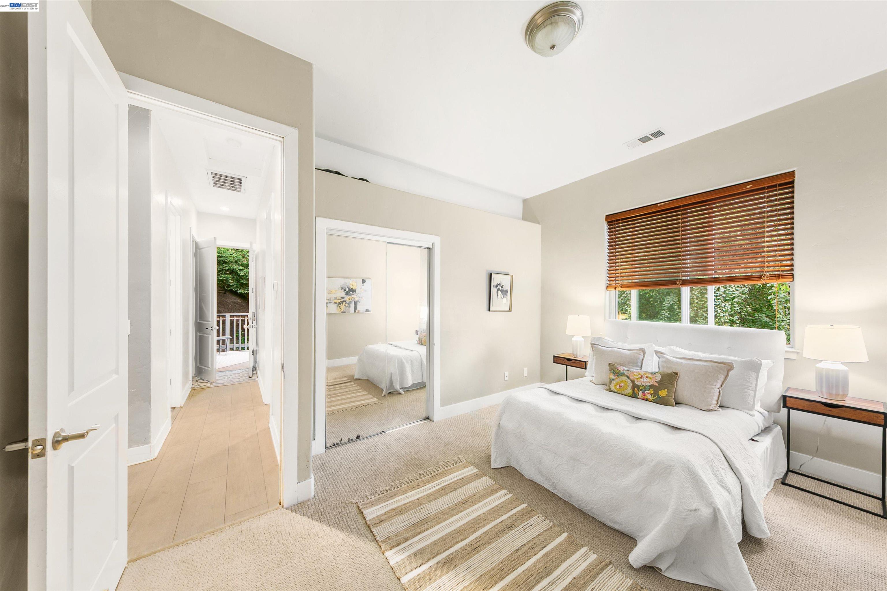 7010 Pinehaven Road Oakland, CA 94611 - Photo 24 of 29