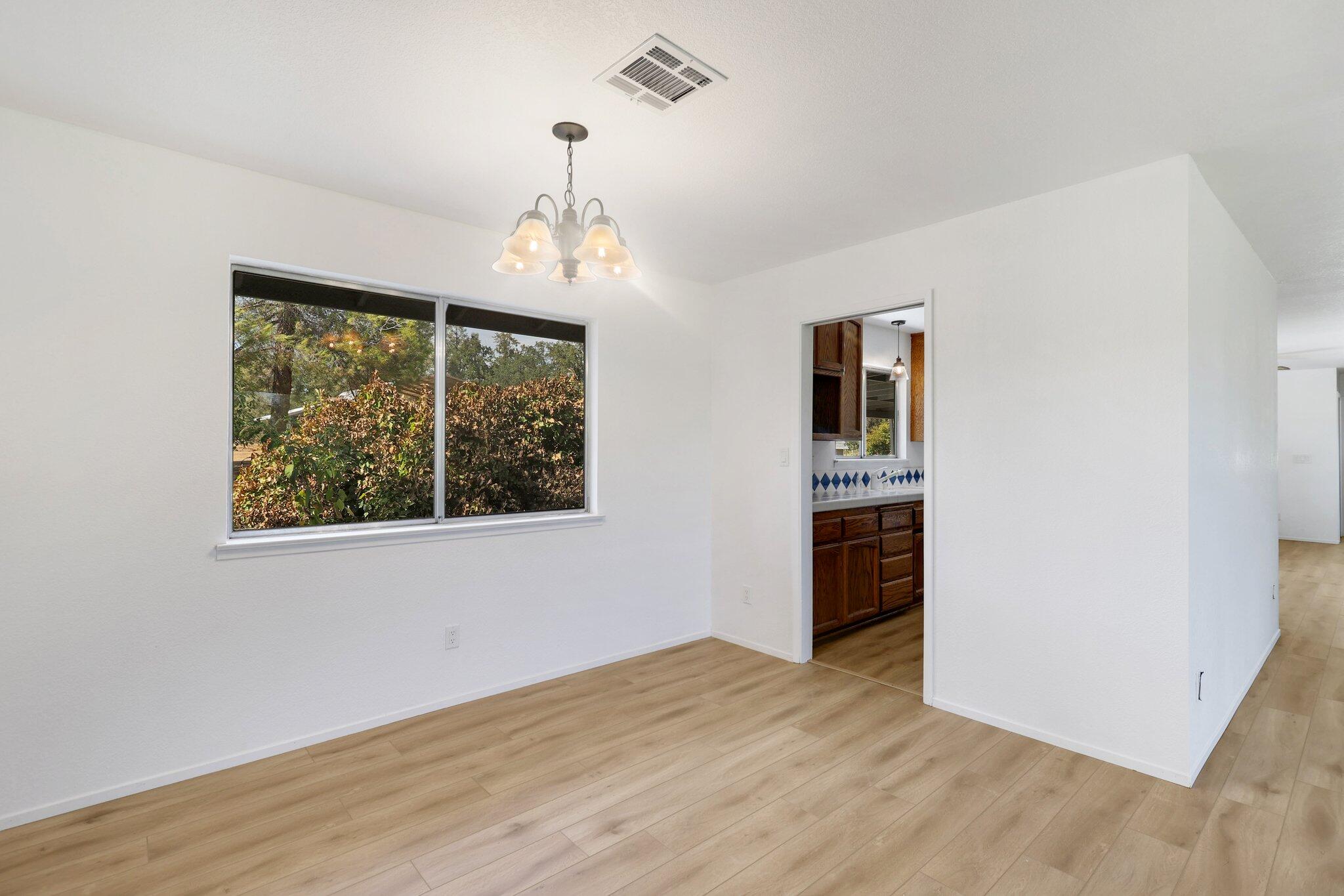 21730 Old Alturas Road Redding, CA 96003 - Photo 13 of 40 3-web-or-mls-8Q0A2645