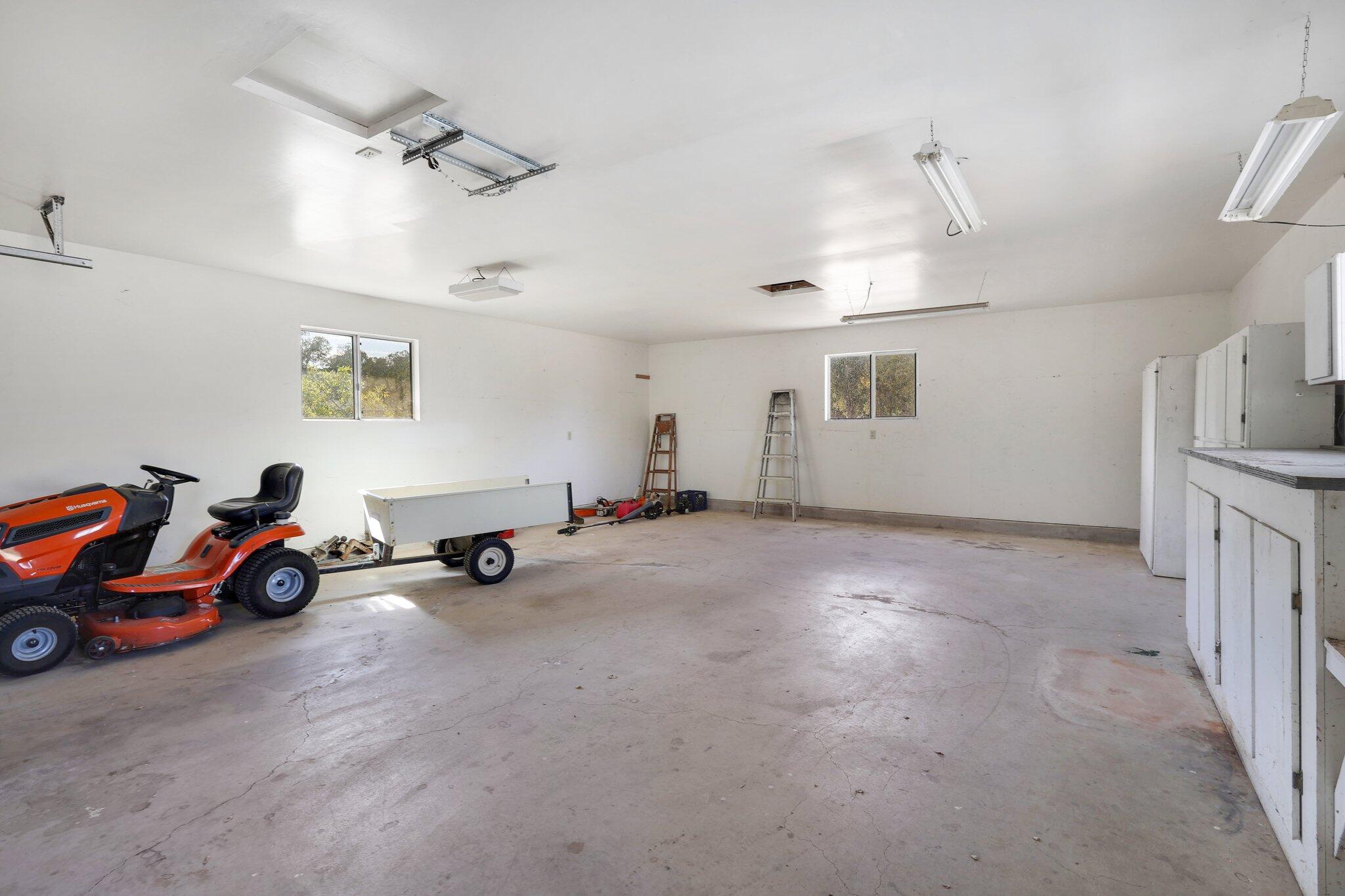 21730 Old Alturas Road Redding, CA 96003 - Photo 8 of 40 41-web-or-mls-8Q0A2935