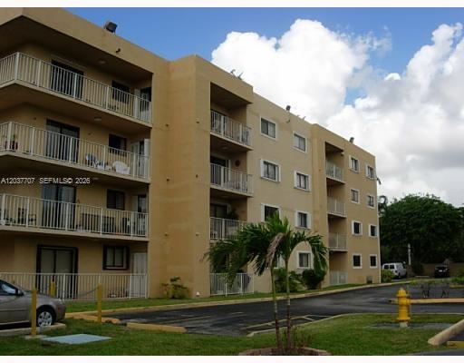 8500 Northwest 8th Street, Unit 303 Miami, FL 33126 - Photo 12 of 12