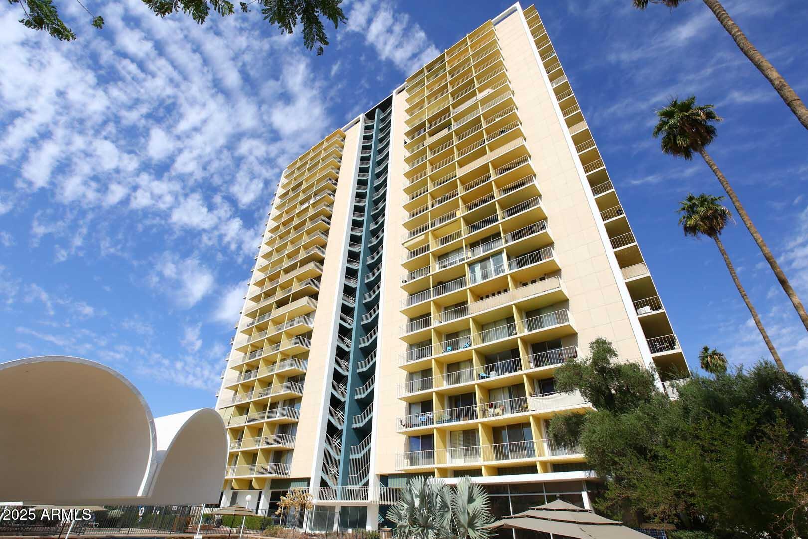 207 West Clarendon Avenue, Unit 2A Phoenix, AZ 85013 - Photo 28 of 36 Exterior View