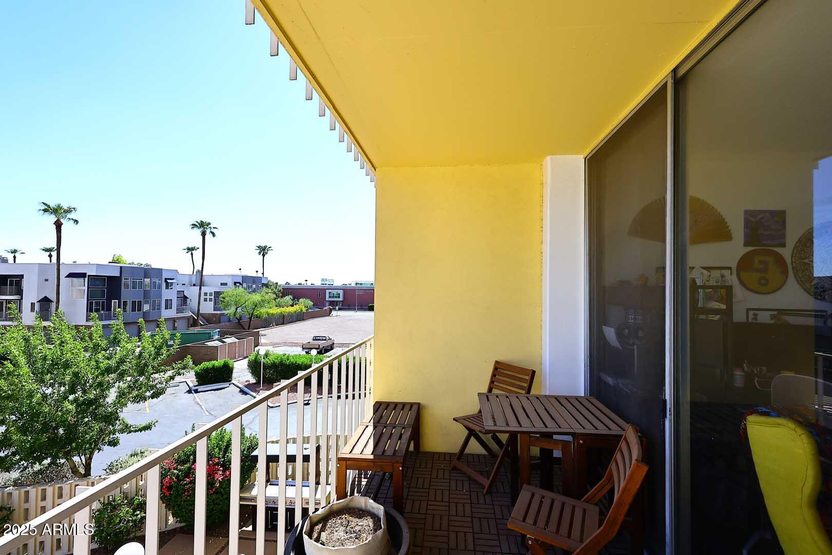 207 West Clarendon Avenue, Unit 2A Phoenix, AZ 85013 - Photo 7 of 36 Covered Balcony