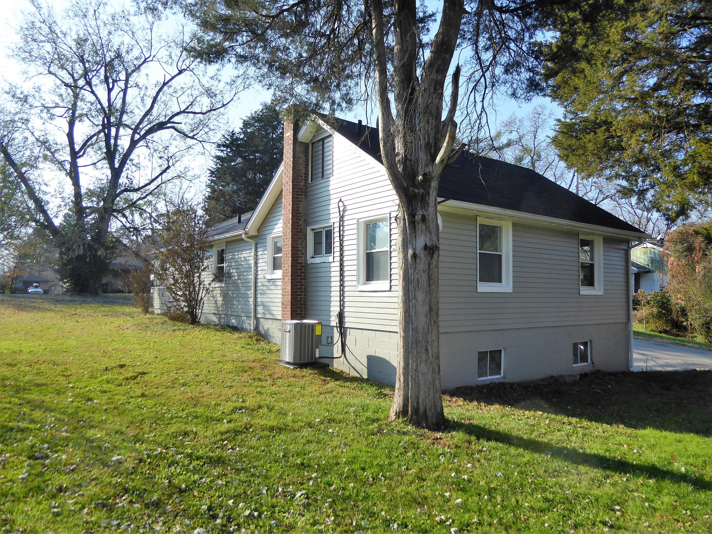 627 Country Club Road Louisville, KY 40206 - Photo 23 of 25 Back of House3