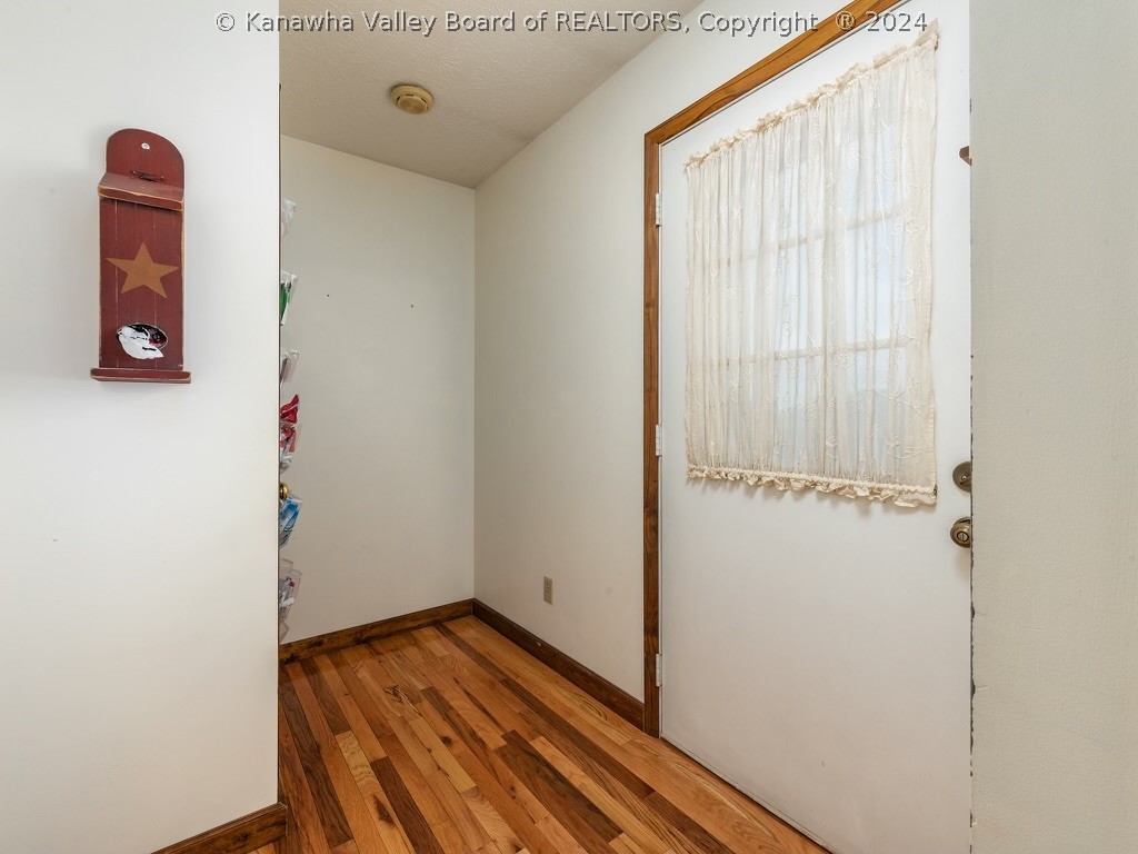 2599 Cross Creek Road Buffalo, WV 25033 - Photo 13 of 21 Gallery Image 13