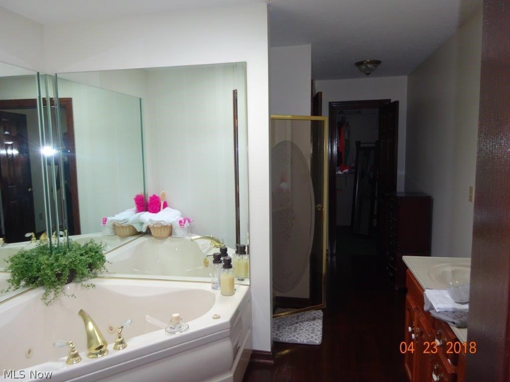 7250 Ward Road Cleveland, OH 44134 - Photo 28 of 35
