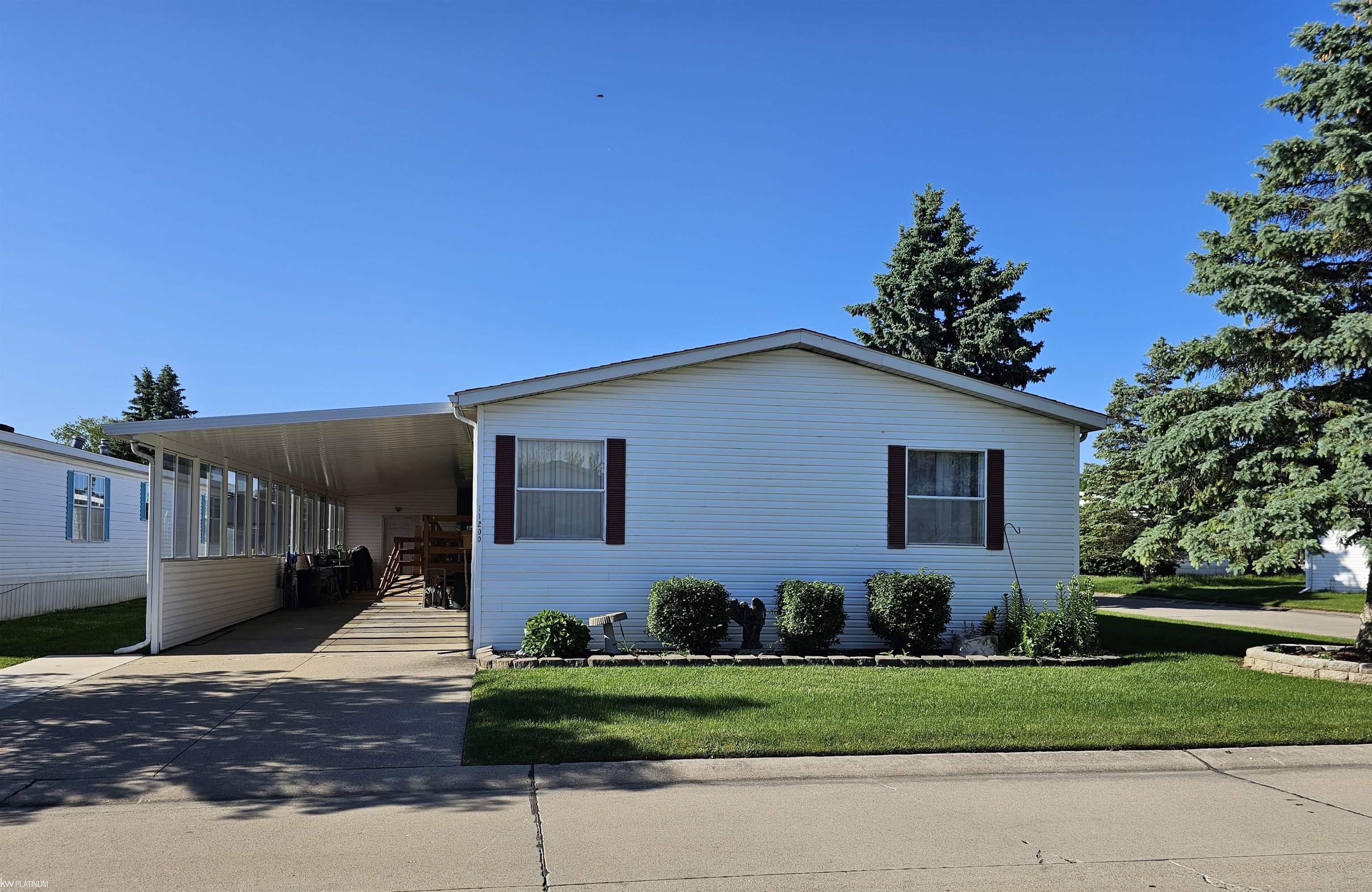 11200 Hartford Road Washington, MI 48094 - Photo 2 of 68 Gallery Image 2