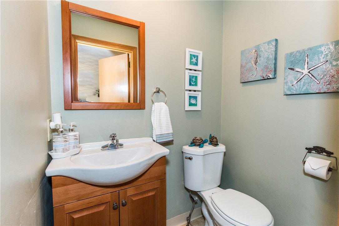 94 Toll Gate Road Warwick, RI 02886 - Photo 13 of 31 Lavette on first floor