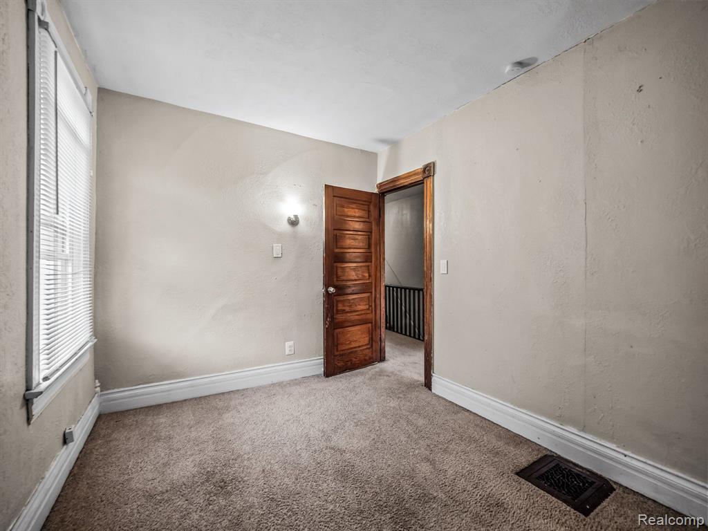1789 Field Street Detroit, MI 48214 - Photo 44 of 49
