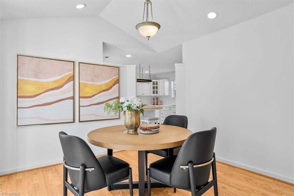 402 Shadybrook Road High Point, NC 27265 - Photo 14 of 38 Dining Room