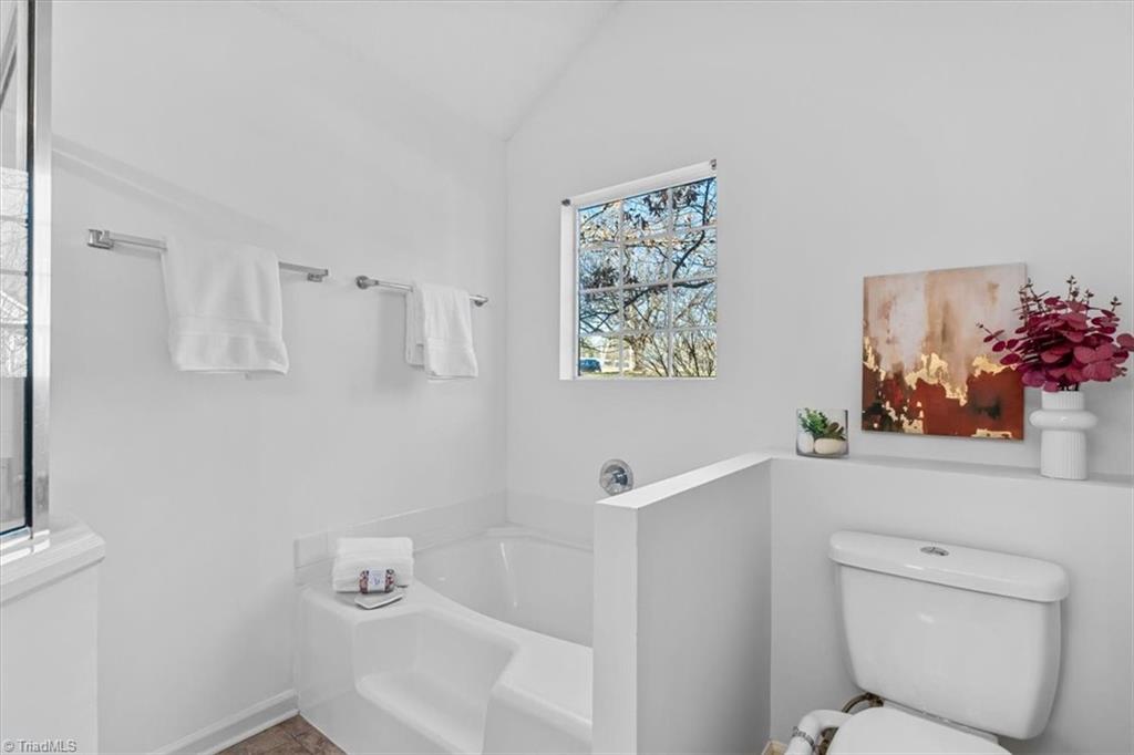 402 Shadybrook Road High Point, NC 27265 - Photo 24 of 38 Primary Bath