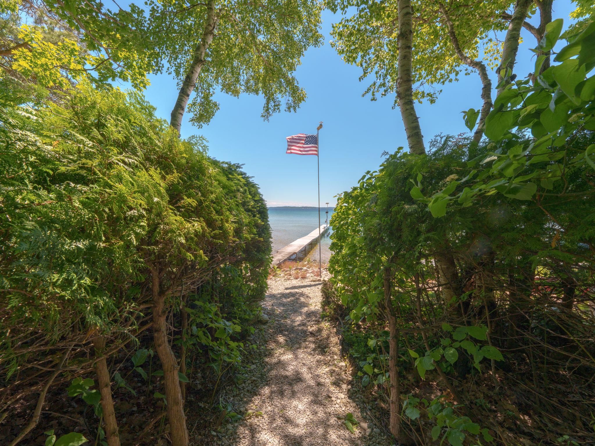 4152 North Omena Point Road Omena, MI 49674 - Photo 37 of 50